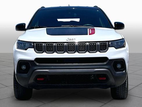 Used 2024 Jeep Compass Trailhawk AWD/4WD image 4