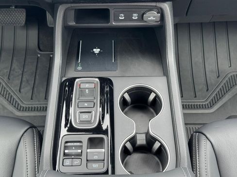 Certified 2026 Honda Pilot Touring image 17