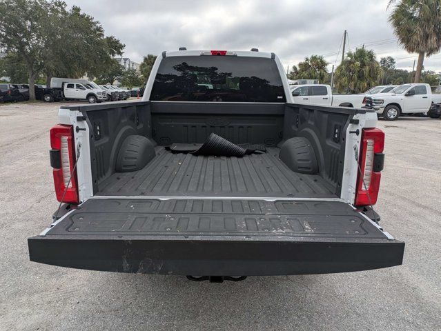 Used 2025 Ford F250 Lariat w/ Black Appearance Package AWD/4WD image 12