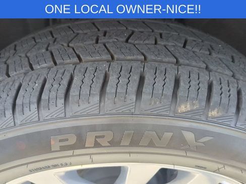 Used 2024 Cadillac Escalade Premium Luxury w/ Performance Package AWD/4WD image 11