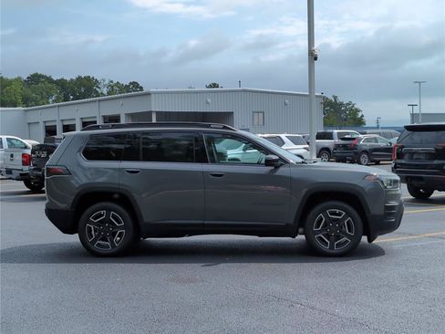 New 2026 Jeep Cherokee Laredo AWD/4WD image 8