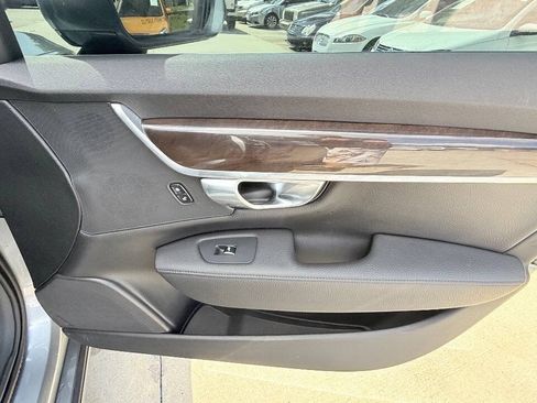 Used 2018 Volvo S90 T5 Momentum FWD image 52