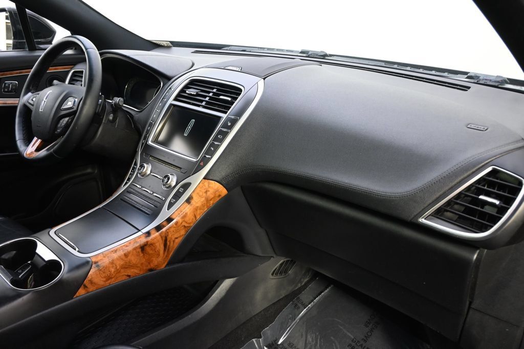 Used 2016 Lincoln MKX Reserve w/ Technology Package AWD/4WD image 15