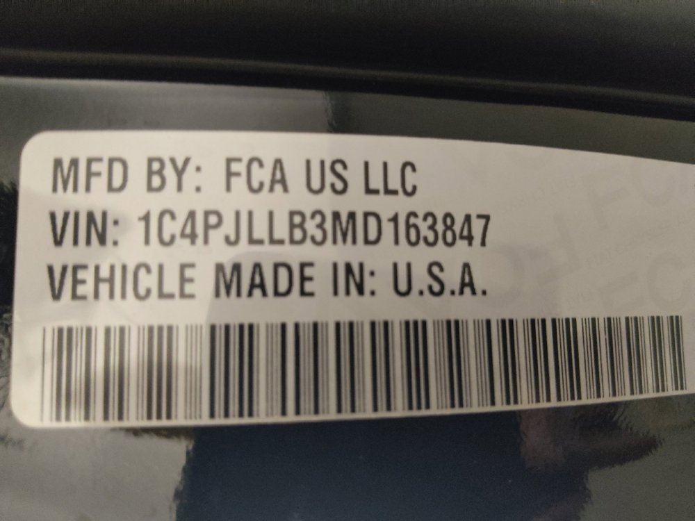 Used 2021 Jeep Cherokee Latitude Plus w/ Sun & Sound Group FWD image 33