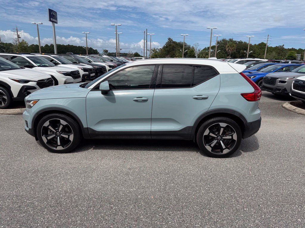 Used 2019 Volvo XC40 T5 Momentum AWD/4WD image 10