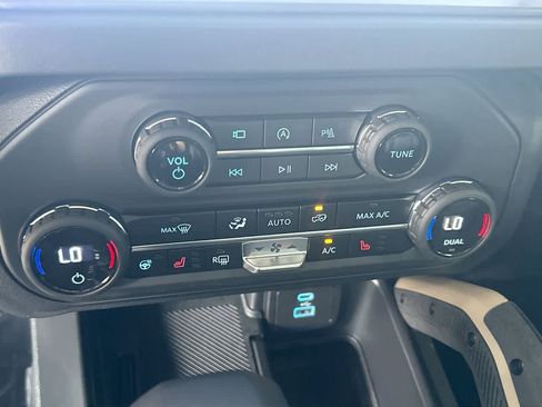 Used 2025 Ford Bronco Badlands AWD/4WD image 20