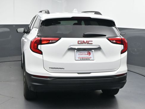 Used 2020 GMC Terrain SLE w/ Driver Convenience Package image 7