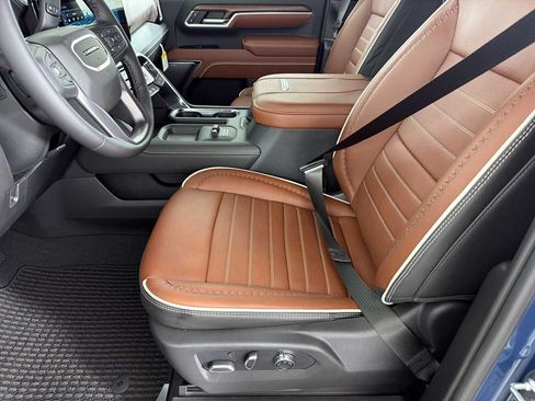 New 2026 GMC Sierra 2500 Denali Ultimate AWD/4WD image 7