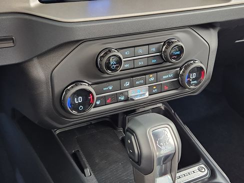 New 2026 Ford Bronco Outer Banks AWD/4WD image 24