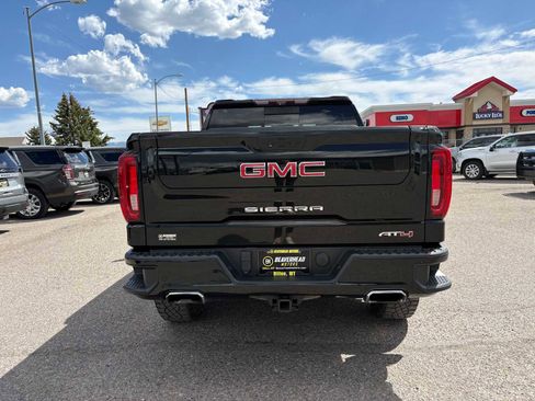 Used 2020 GMC Sierra 1500 AT4 w/ AT4 Premium Package AWD/4WD image 15