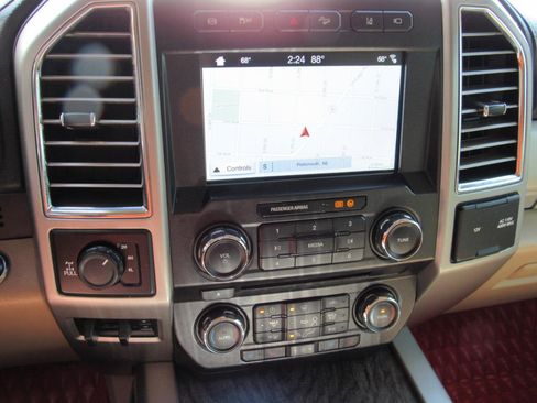 Used 2017 Ford F350 Lariat w/ Lariat Ultimate Package image 42