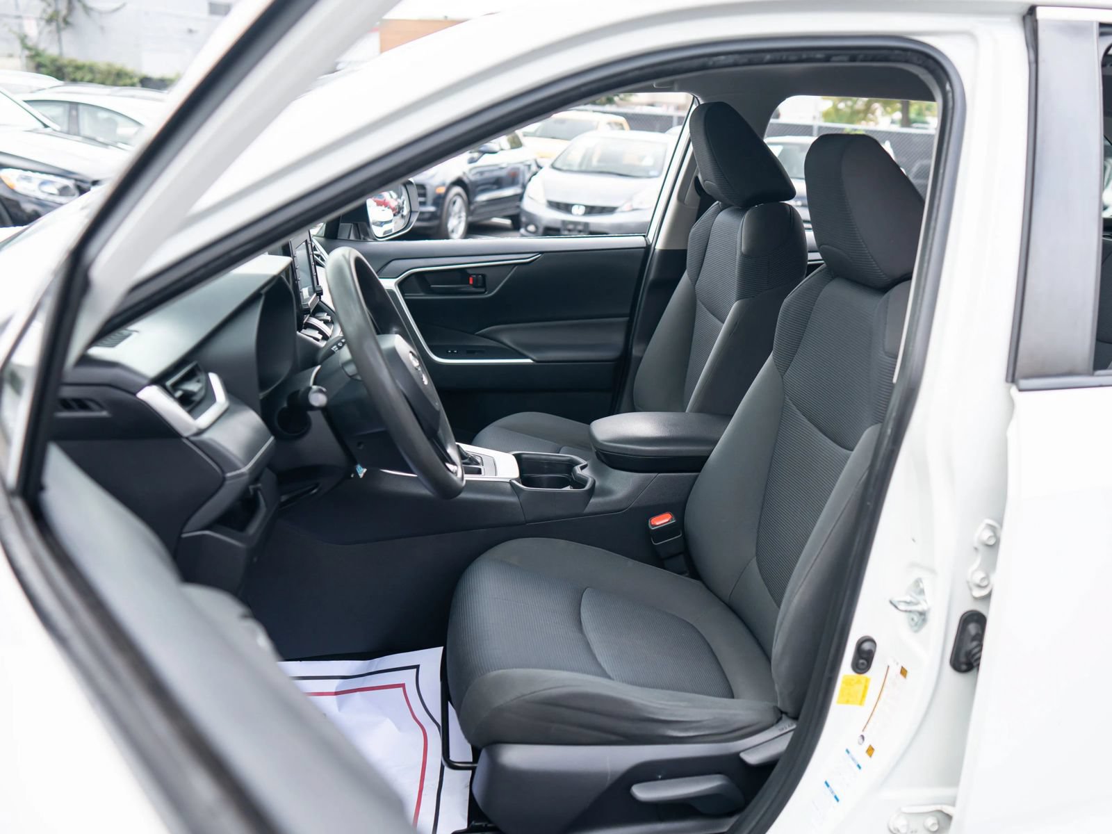 Used 2019 Toyota RAV4 LE w/ All Weather Liner Package AWD/4WD image 18
