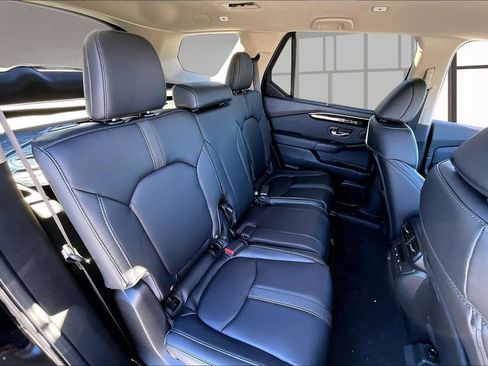 New 2025 Honda Pilot EX-L image 10