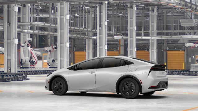 New 2027 Toyota Prius LE FWD image 7