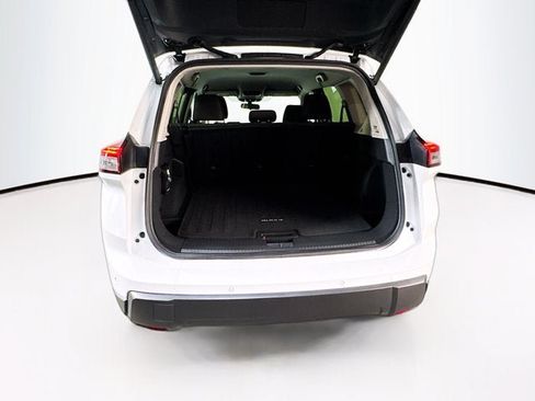 Certified 2026 Nissan Rogue SV AWD/4WD image 20