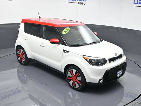 Used 2016 Kia Soul + w/ Designer's Package FWD image 43