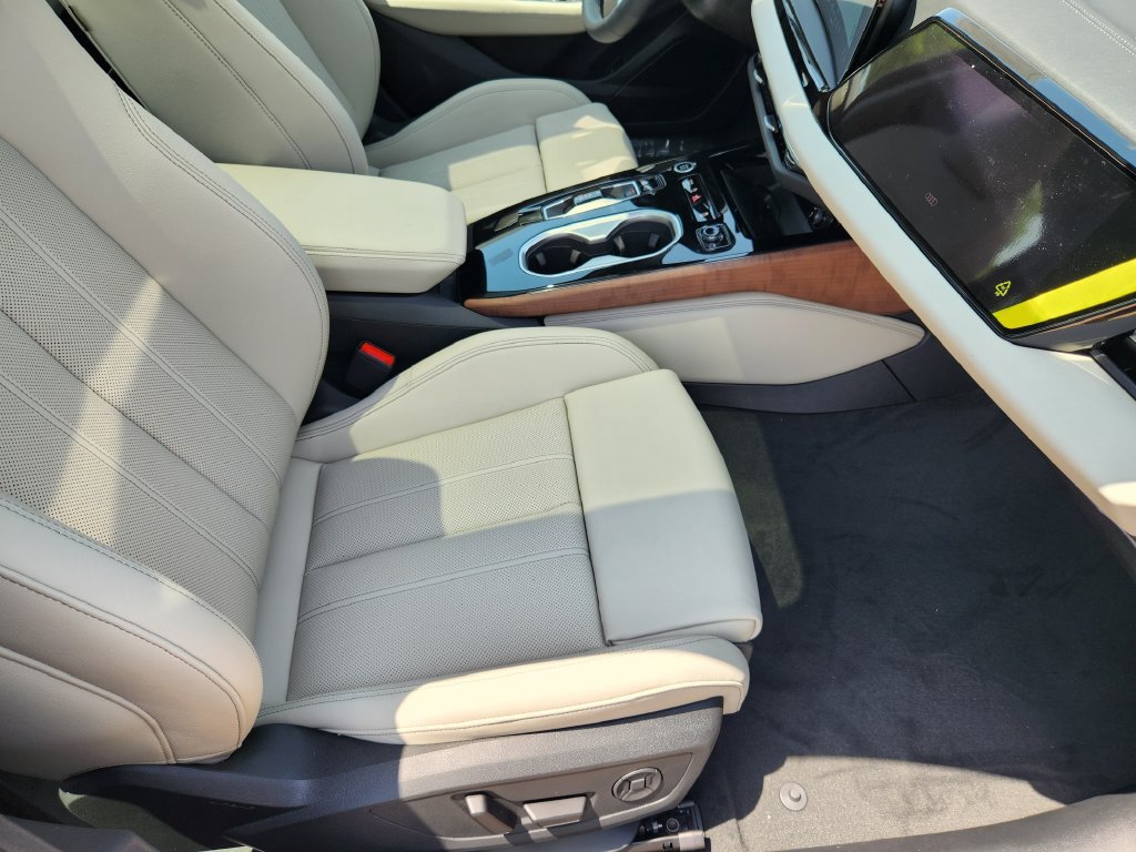 Used 2026 Audi A6 Premium Plus AWD/4WD image 13
