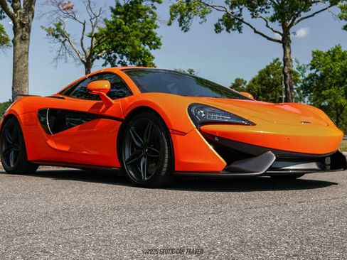 Used 2019 McLaren 570S Spider image 19