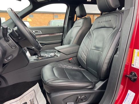 Certified 2018 Ford Explorer Platinum image 21