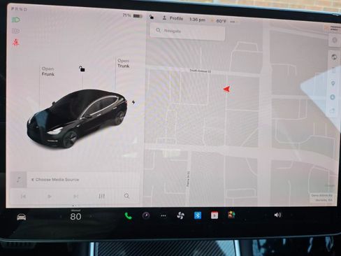 Used 2018 Tesla Model 3 Long Range image 33
