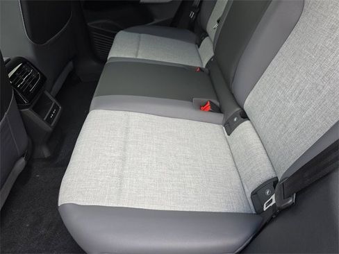 New 2025 Volkswagen ID.4 Pro image 14