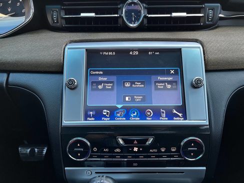 Used 2014 Maserati Quattroporte GTS image 29