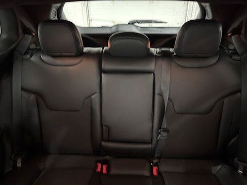 Used 2026 Jeep Compass Latitude AWD/4WD image 24