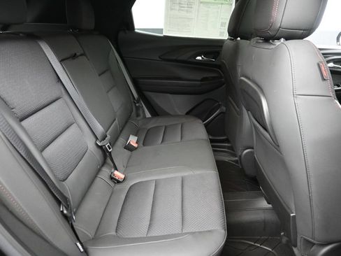 Used 2023 Chevrolet TrailBlazer RS w/ Sun and Liftgate Package AWD/4WD image 10