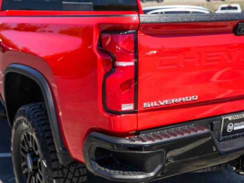 Used 2024 Chevrolet Silverado 2500 ZR2 w/ Technology Package AWD/4WD image 26
