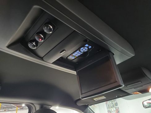 Used 2016 Dodge Grand Caravan SE FWD image 21