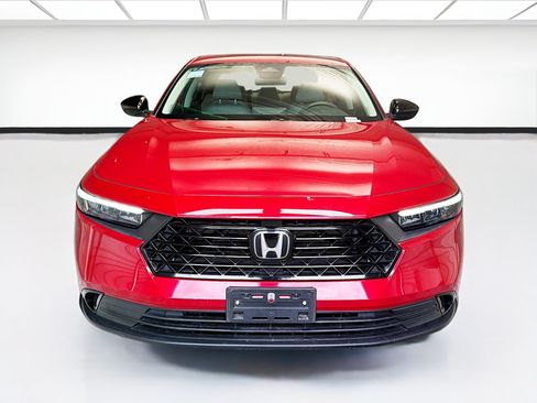 Used 2025 Honda Accord SE image 2
