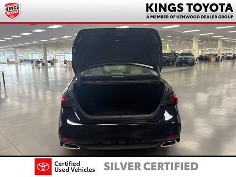Certified 2019 Toyota Avalon Limited w/ Advanced Safety Package FWD image 12
