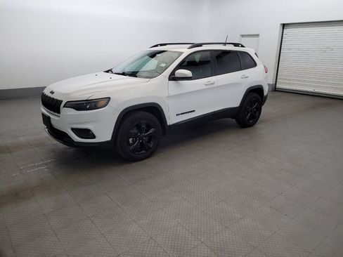 Used 2021 Jeep Cherokee Latitude Plus AWD/4WD image 2