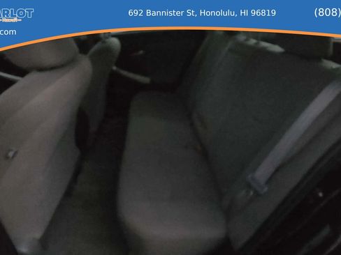 Used 2015 Toyota Prius Three FWD image 17