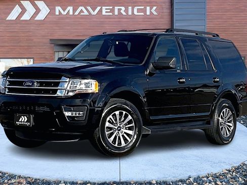 Used 2017 Ford Expedition XLT image 3