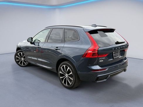 Certified 2025 Volvo XC60 B5 Plus image 5
