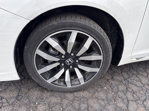 Used 2015 Honda Civic EX-L image 2