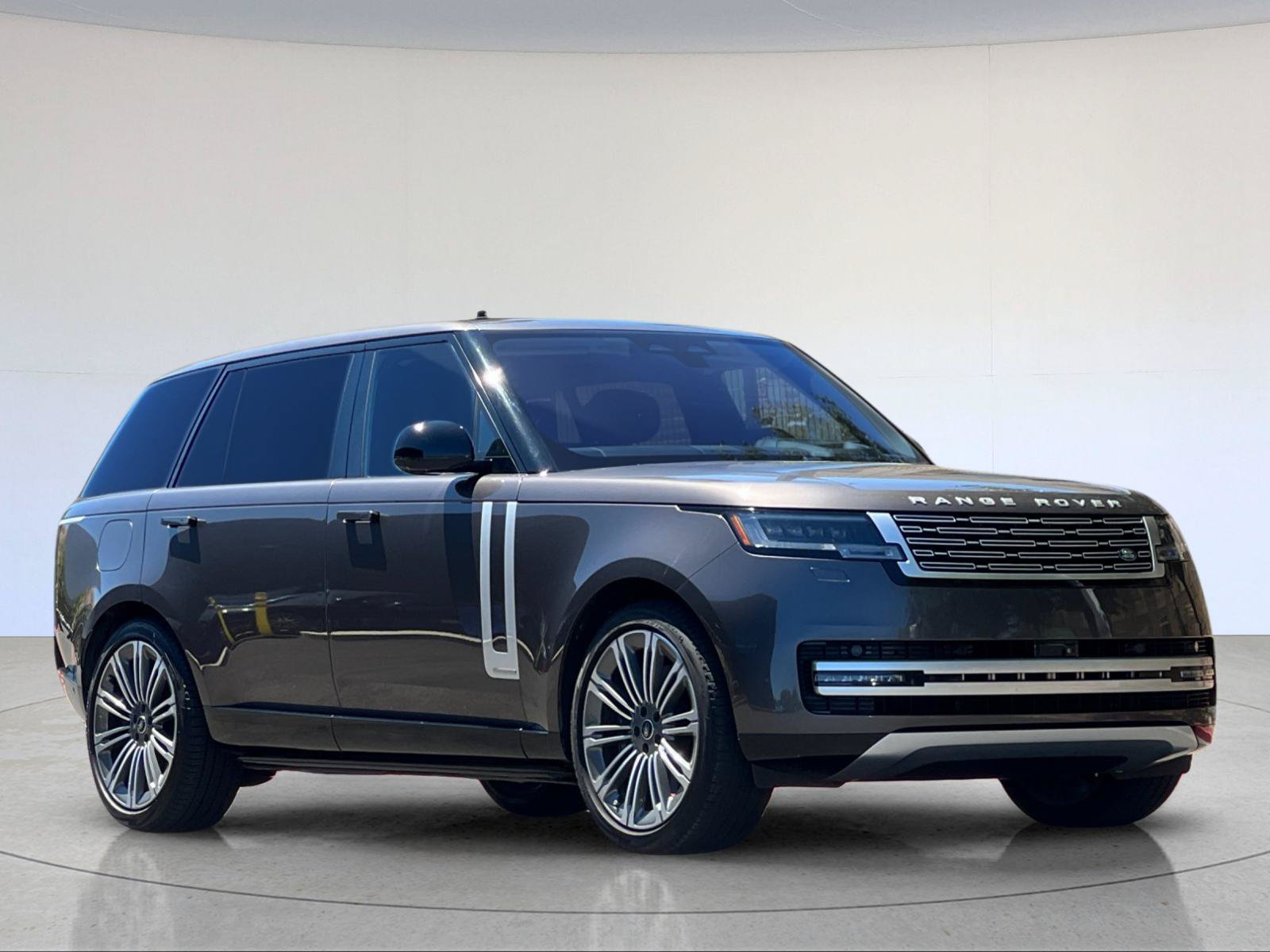 Used 2023 Land Rover Range Rover Long Wheelbase Autobiography AWD/4WD image 8