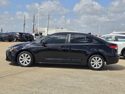Used 2024 Toyota Corolla LE FWD image 6