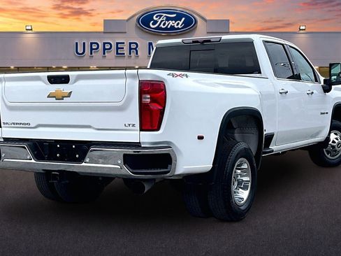 Used 2022 Chevrolet Silverado 3500 LTZ w/ LTZ Plus Package AWD/4WD image 13