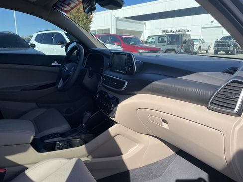 Used 2021 Hyundai Tucson Value w/ Cargo Package image 30