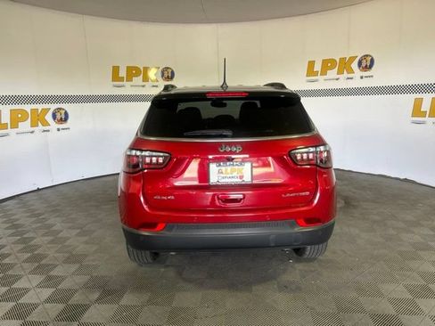 Used 2025 Jeep Compass Limited AWD/4WD image 4