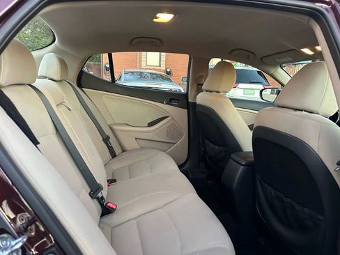 Used 2014 Kia Optima LX image 12