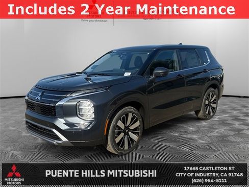 New 2026 Mitsubishi Outlander SE image 1