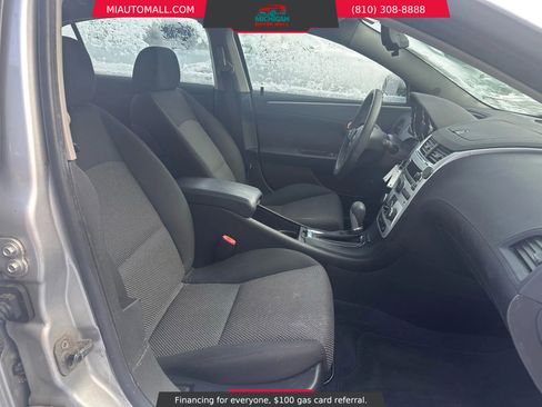 Used 2009 Chevrolet Malibu LT w/ Premium Mat Package image 12