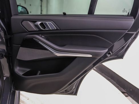 New 2026 BMW X5 xDrive50e image 25