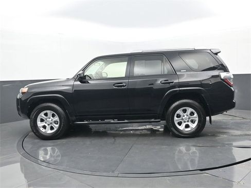 Used 2018 Toyota 4Runner SR5 image 23