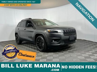 Used 2023 Jeep Cherokee Altitude Lux
