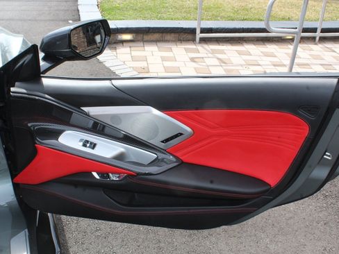 Used 2023 Chevrolet Corvette Z06 image 21