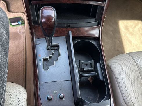 Used 2012 Toyota Avalon Limited FWD image 10